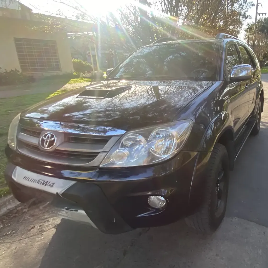 Toyota Hilux SW4 3.0 Srv Leather Automatic 4X4