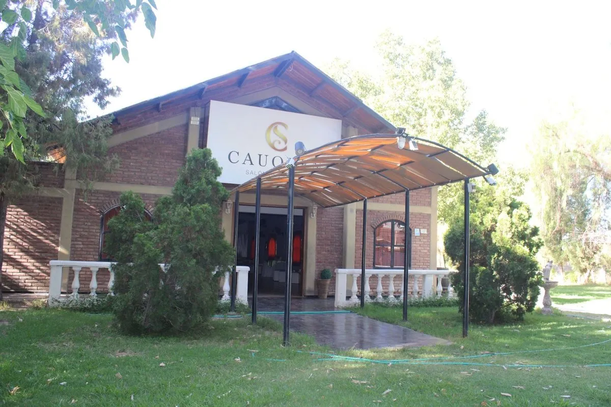 Commercial or Event Hall for Sale in Guaymallén