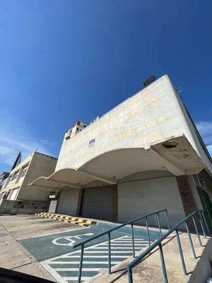En Venta Local Comercial En 5 De Julio; Multipropósito Con Ubicacion Estratégica Y Activa En Maracaibo. Ml
