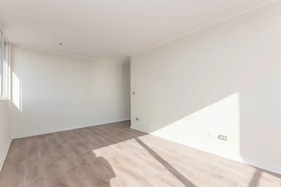Edificio Av. Américo Vespucio (1 Est. 1 Bod.) Vista Surpon
