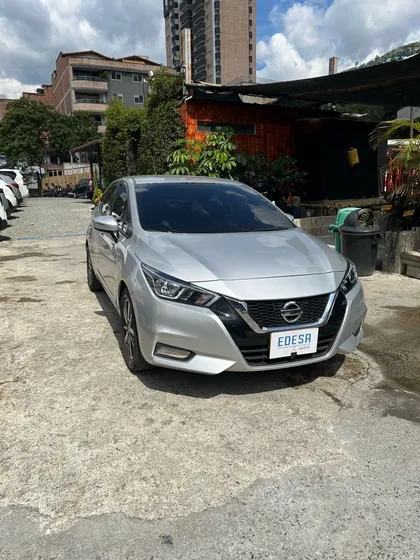 Nissan Versa Advance