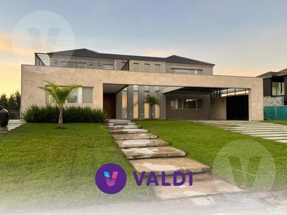 Casa En Venta - Barrio La Providencia, Canning