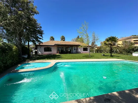 Casa En Venta De 10 Dorm. En Las Cabras
