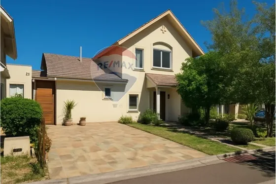 Casa Aislada 3d, 3b Y 2e Condominio