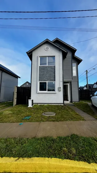 En Arriendo Casa Nueva En Puerto Varas