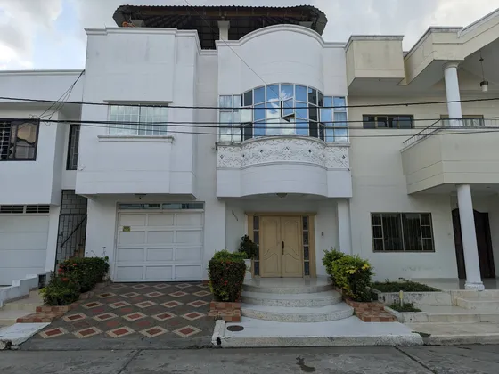 Casa En Venta Urb. Portal De Almerias, Montería