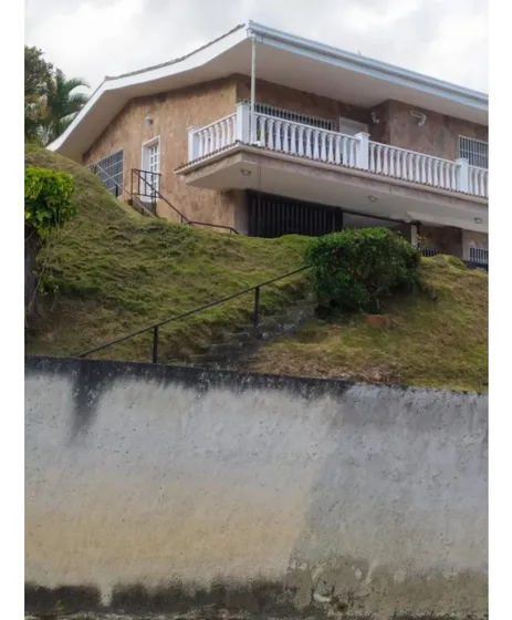 Casa En Venta 1500m2 De Terreno En Urb Pan De Azucar Carrizal 
