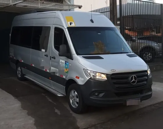 Sprinter Cdi 416 Ano 2021 Executiva Jm Cod.881