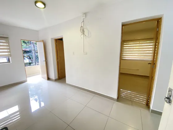 Casa Comerical En Arriendo Ubicado En El Poblado Sector Manila (26019).