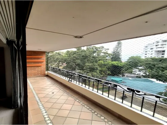 Apartamento En Venta En El Poblado 