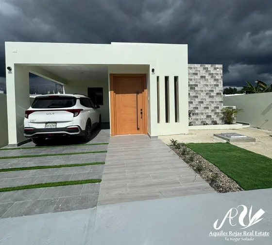 Hermosa Casa En El Residencial Colibri