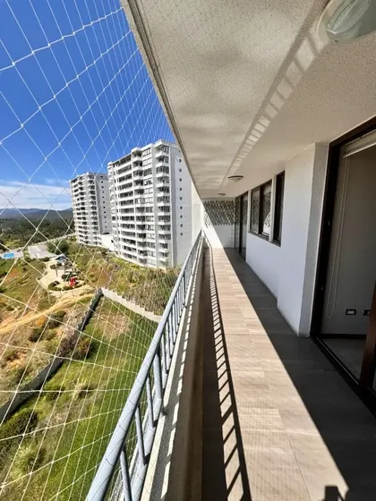 Arriendo Dpto Con Terraza Con Bella Vista A Las Montañas