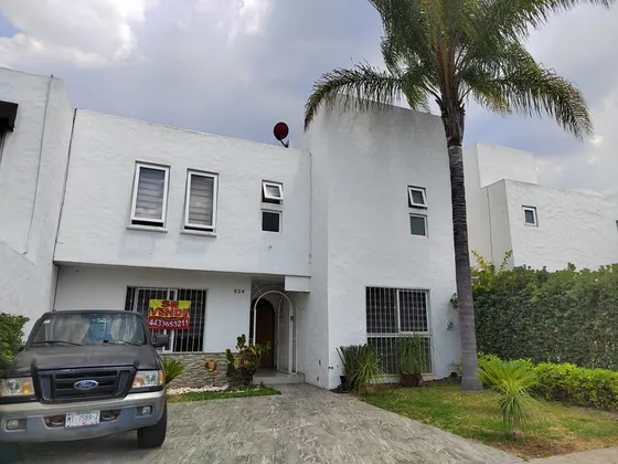 Casa En Venta En Bosques Tres Marías, Morelia