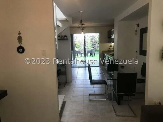 Camilo Duin Vende Hermosa Casa En Caminos De Tarabana Cabudare Con Piscina Código 25-5680 Cadg