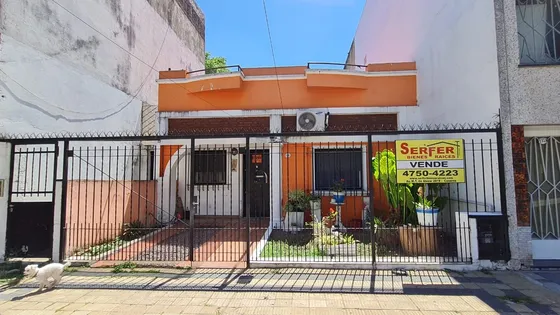 Venta De Casa 3 Ambientes En Ciudadela, Tres De Febrero