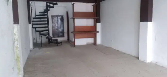 Arriendo-venta Excelente Local Comercial En Centro Comercial Valor De Venta : $350,000,000  Cod. 46473