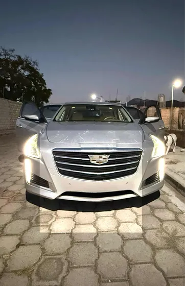 Cadillac Cts 3.6 Luxury Sedán V6 T At