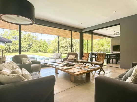 Casa En Venta, 4 Dorm, Barrio Pque El Cazador, A. Schweitzer