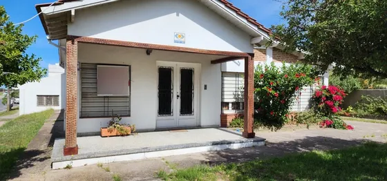 Venta Casa De 6 Amb. En Pleno Centro De Mar De Ajo
