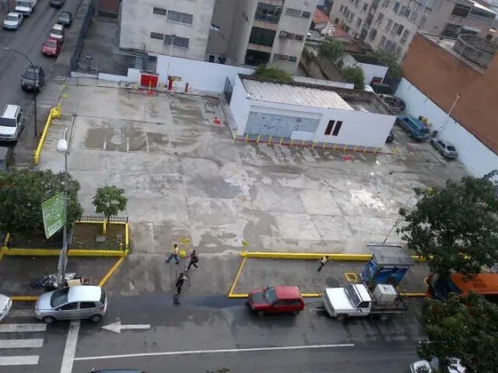 Venta De Lote De Terreno En Av. Casanova, Municipio Libertador