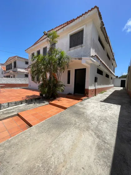 En Venta Apartamento Planta Baja En La Urbanizacion Jorge Coll!! Excelente Oportunidad 