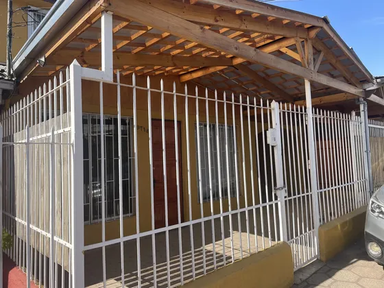 Vendo Casa , Metro Sotero Del Rio , Los Prados Pte Alto