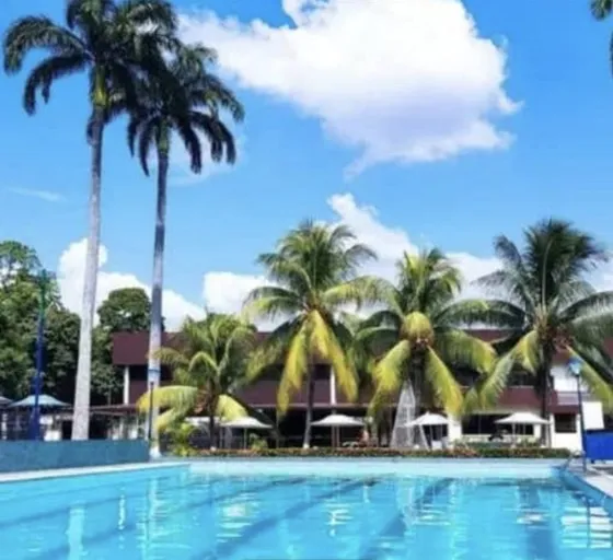 Vera Casa Inmobiliaria Vende Acciones En Club En Círculano Cubano Venezolano Naguanagua L/firma Jlop