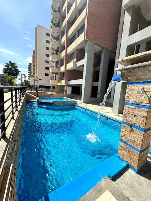 Apartamento Res. Nicole Suites, Moderno Calle Arismendi