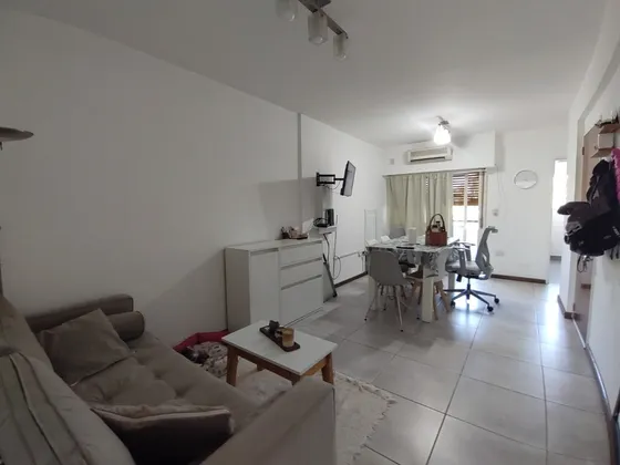 Departamento Venta Temperley Oeste Centro 2 Ambientes Balcon