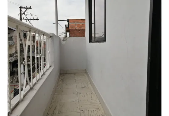 Vendo Casa A Remodelar En Castilla Parte Alta-medellín-oportunidad