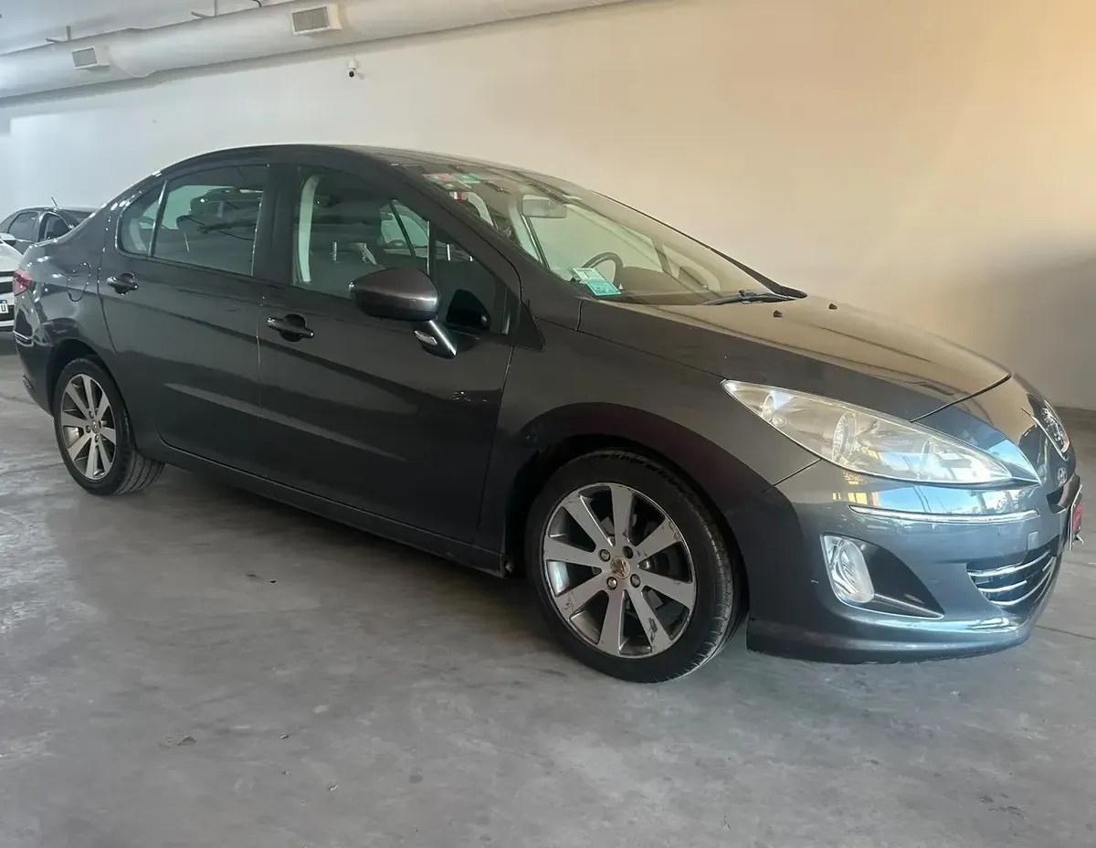 Peugeot 408 2.0 Allure 143cv