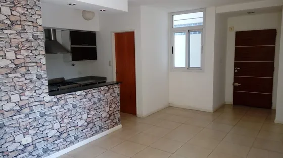 Departamento De Dos Ambientes Con Cochera