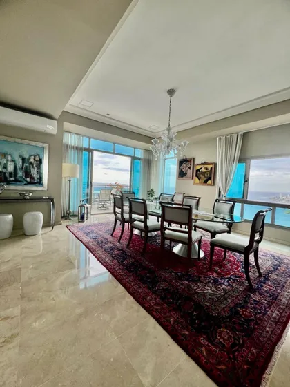 Oportunidad En Malecón Center  Apartamento Con Balcón, Terraza Y Vista Al Mar