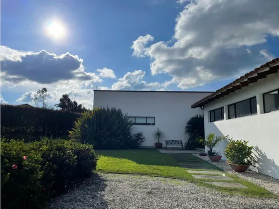 Venta. Casa Finca, En La Ceja En Parcelacion. 