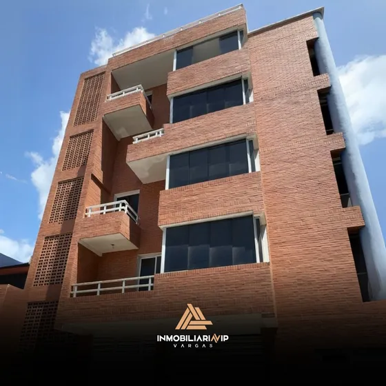 Ref 001 - 870  Grupo Inmobiliaria Vip Te Ofrece En Venta Apartamento Ubicado En Caraballeda - Edo. La Guaira