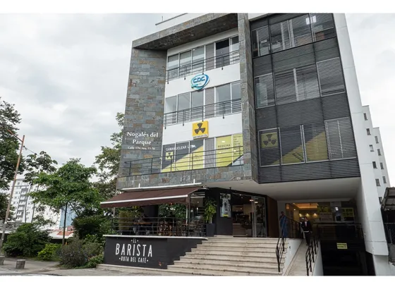 Arriendo Local Destinado Al Sector Salud, Hospital S.j.de D.