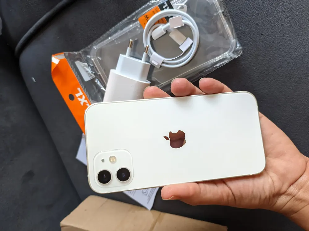 Apple iPhone 12 (128 GB) - Branco | Frete grátis