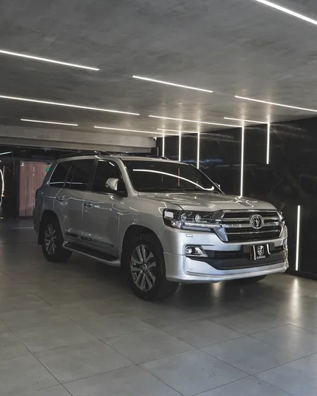 Toyota Land Cruiser 200 Europea Diésel Blindada2+