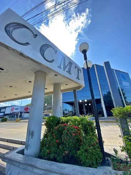 En Venta Oficinas Empresariales - Locales , Ccmt Avenida Intercomunal, Lecheria