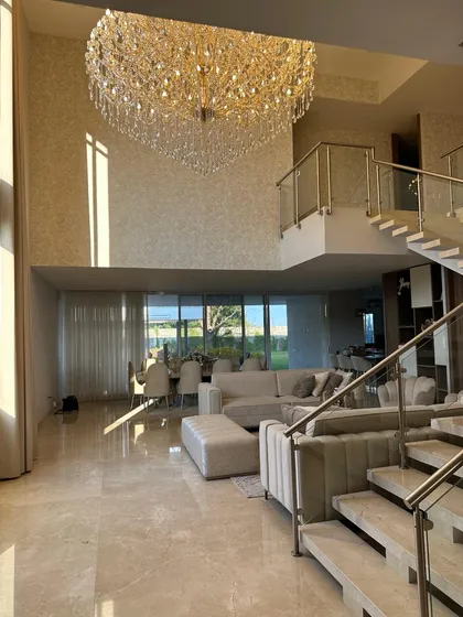 Venta De Espectacular Mansión Luxury En Prestigioso Condominio De Pance 1600 M2 De Lote.