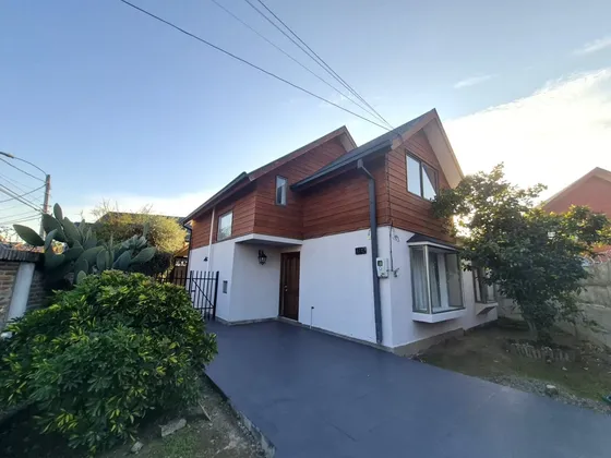 Arriendo En Altos Del Parque Ii