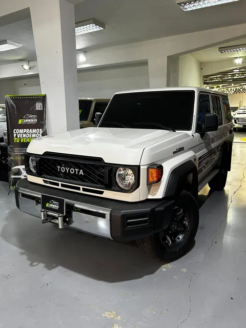 Toyota Land Cruiser Lx