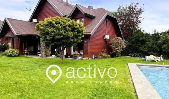Excelente Casa Con Piscina En Condominio