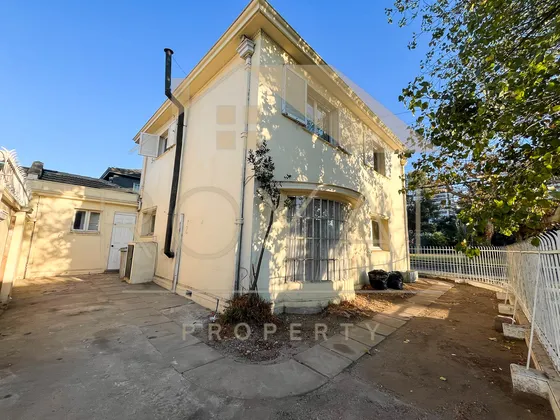 Arriendo Amplia Casa En Centro De Viña Del Mar