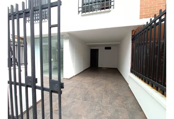 Venta Casa Con Apartaestudios Con Local Caney Sur De Cali