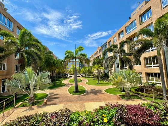 Impecable Apartamento En Venta En Lecheria Cr Entremares