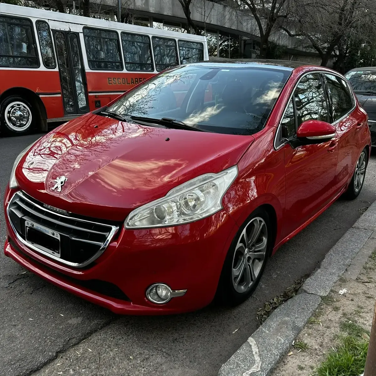 Peugeot 208 1.6 Feline