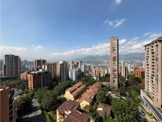Oficina Con Vista Panorámica En Las Palmas, Poblado