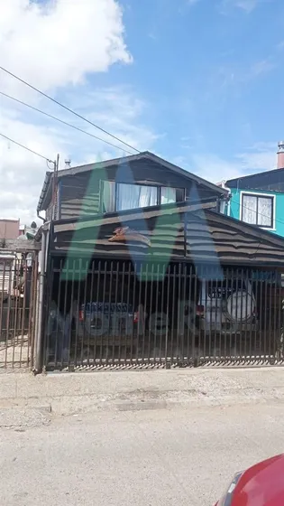 Casa En Venta De 2 Dorm. En Valdivia