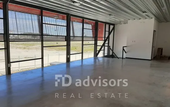 Moderna Bodega En Arriendo Con Oficina 480 M2 - Puerto Montt